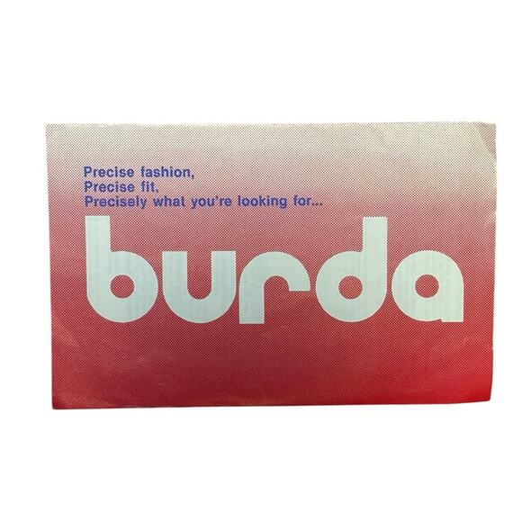 Set of 3 Vintage Burda Sewing Booklets Fitting Tips & Fashion Pattern Guides - Picture 10 of 13